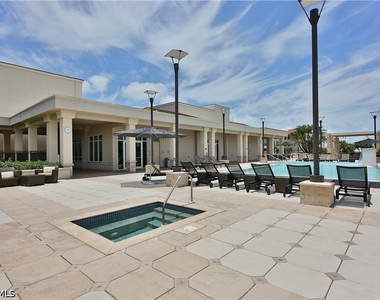 9115 Strada Place - Photo Thumbnail 28