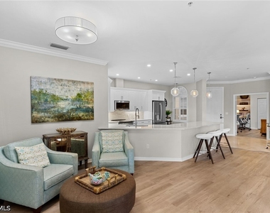 1540 Clermont Drive - Photo Thumbnail 8