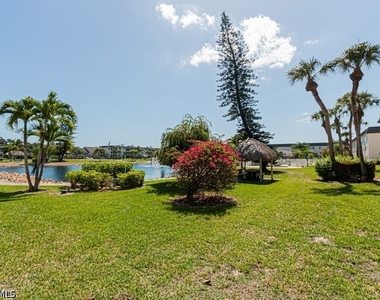 1022 Manatee Road - Photo Thumbnail 11