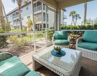 1022 Manatee Road - Photo Thumbnail 4