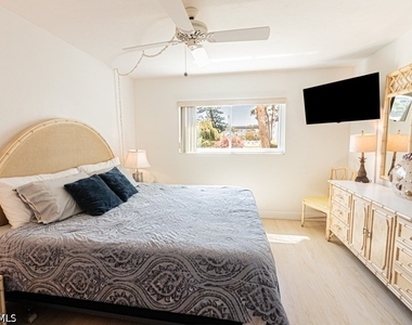 1022 Manatee Road - Photo Thumbnail 29
