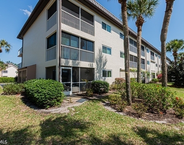 1022 Manatee Road - Photo Thumbnail 6
