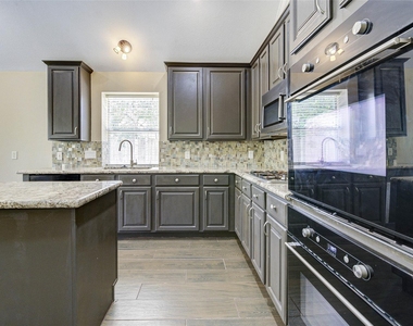 14407 Jessica Falls Circle - Photo Thumbnail 9