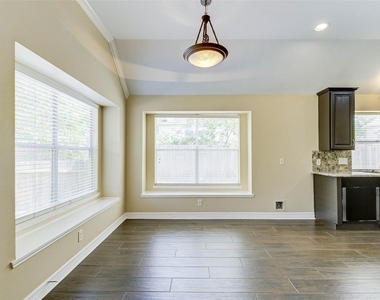 14407 Jessica Falls Circle - Photo Thumbnail 11