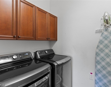 6693 Alden Woods Circle - Photo Thumbnail 22
