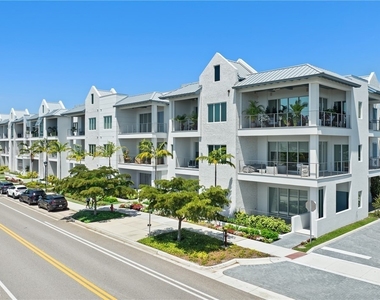 201 8th St S - Photo Thumbnail 38