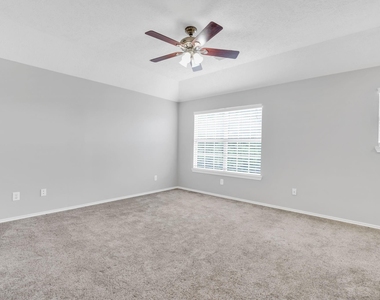 7215 Cool Springs Court - Photo Thumbnail 12