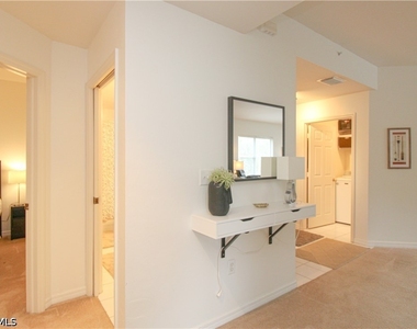 519 Roma Court - Photo Thumbnail 8
