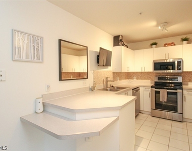 519 Roma Court - Photo Thumbnail 17