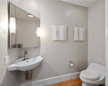 9123 Strada Place - Photo Thumbnail 16