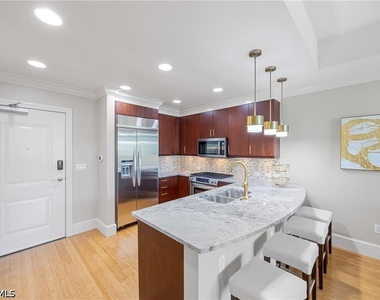 9123 Strada Place - Photo Thumbnail 7