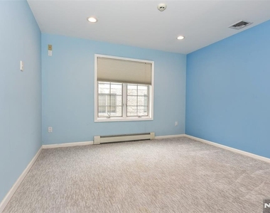15 Sherbrooke - Photo Thumbnail 26