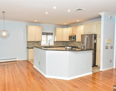 15 Sherbrooke - Photo Thumbnail 11