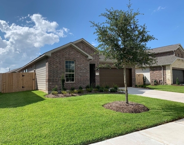 8022 Cliffside Terrace Ct - Photo Thumbnail 4