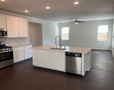 8022 Cliffside Terrace Ct - Photo Thumbnail 13