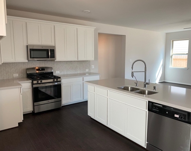 8022 Cliffside Terrace Ct - Photo Thumbnail 11