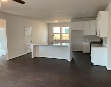 8022 Cliffside Terrace Ct - Photo Thumbnail 14