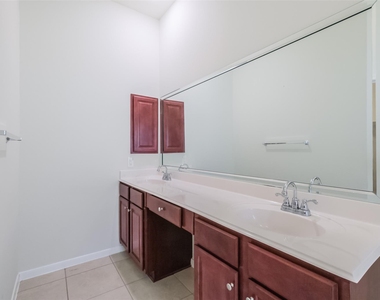 6811 Gonzales Point - Photo Thumbnail 30