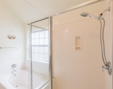 6811 Gonzales Point - Photo Thumbnail 32