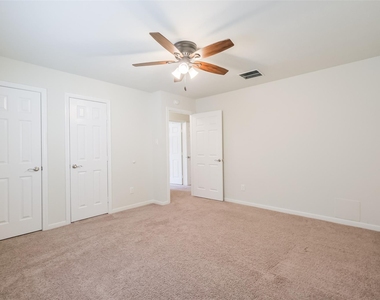 6811 Gonzales Point - Photo Thumbnail 38