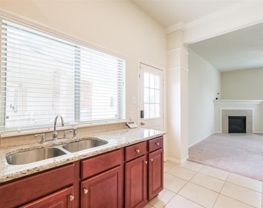 6811 Gonzales Point - Photo Thumbnail 17