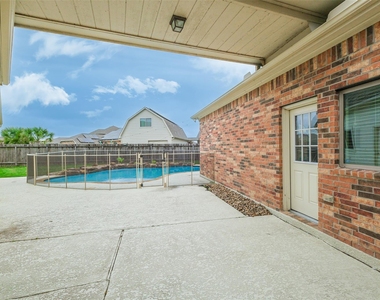 6811 Gonzales Point - Photo Thumbnail 3