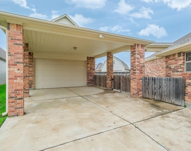 6811 Gonzales Point - Photo Thumbnail 6