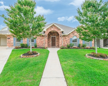 6811 Gonzales Point - Photo Thumbnail 2