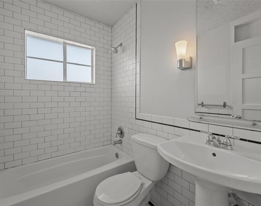 2816 Wichita Street - Photo Thumbnail 4