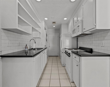 2816 Wichita Street - Photo Thumbnail 2