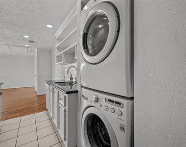 2816 Wichita Street - Photo Thumbnail 3
