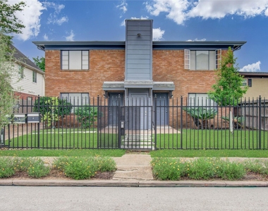 2816 Wichita Street - Photo Thumbnail 10