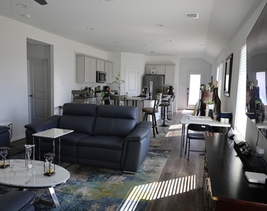 5108 Marcasca Drive - Photo Thumbnail 32