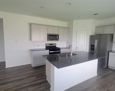 5108 Marcasca Drive - Photo Thumbnail 11