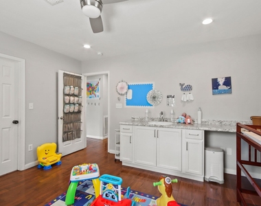 5302 Treaschwig Road - Photo Thumbnail 19