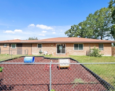 5302 Treaschwig Road - Photo Thumbnail 4