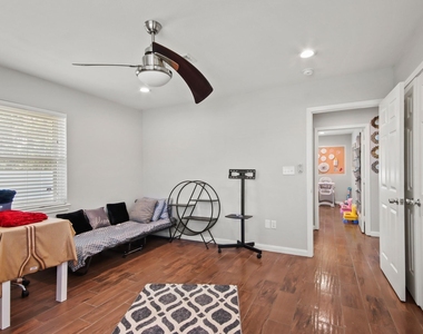 5302 Treaschwig Road - Photo Thumbnail 22
