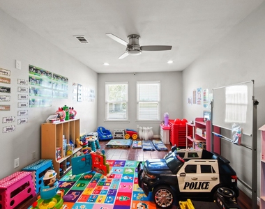 5302 Treaschwig Road - Photo Thumbnail 28