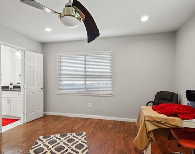 5302 Treaschwig Road - Photo Thumbnail 21