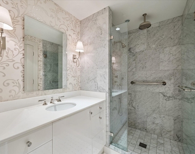 121 N Post Oak Lane - Photo Thumbnail 21