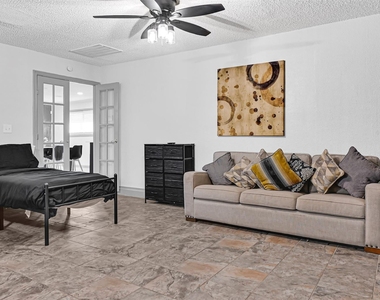 1806 Clayton Drive - Photo Thumbnail 28