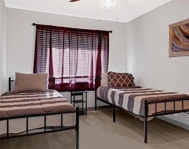 1806 Clayton Drive - Photo Thumbnail 27