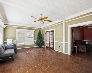 1450 Mesquite Street - Photo Thumbnail 12