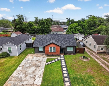 3863 Arbor Street - Photo Thumbnail 3