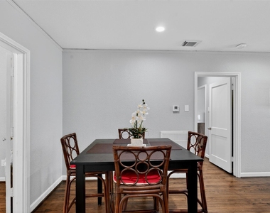 3863 Arbor Street - Photo Thumbnail 13