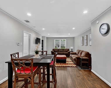 3863 Arbor Street - Photo Thumbnail 16