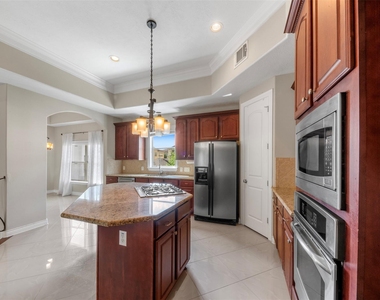 6524 Calder Street - Photo Thumbnail 10