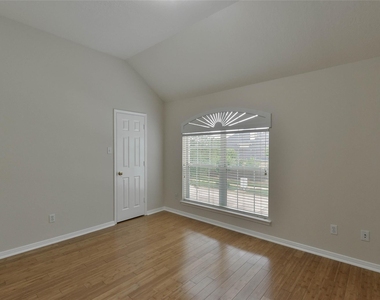 15707 Sandisfield Lane - Photo Thumbnail 23