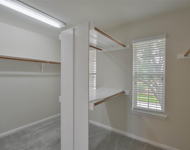 15707 Sandisfield Lane - Photo Thumbnail 22