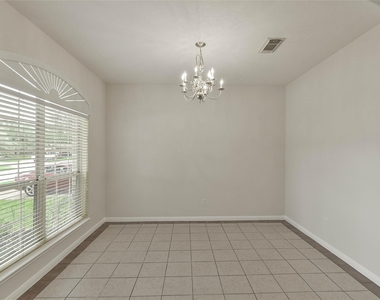 15707 Sandisfield Lane - Photo Thumbnail 4